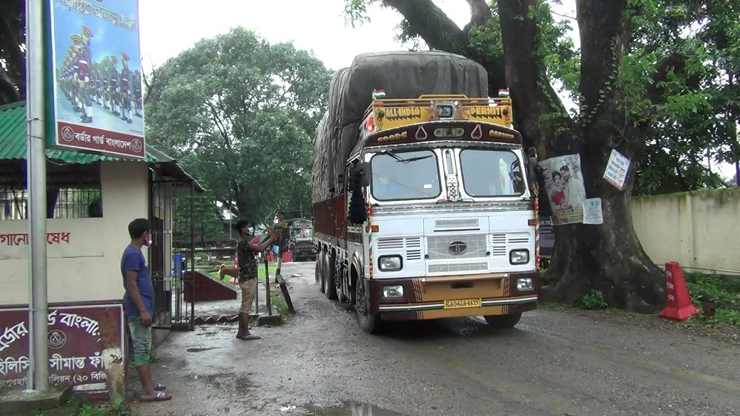 হিলি স্থলবন্দর।