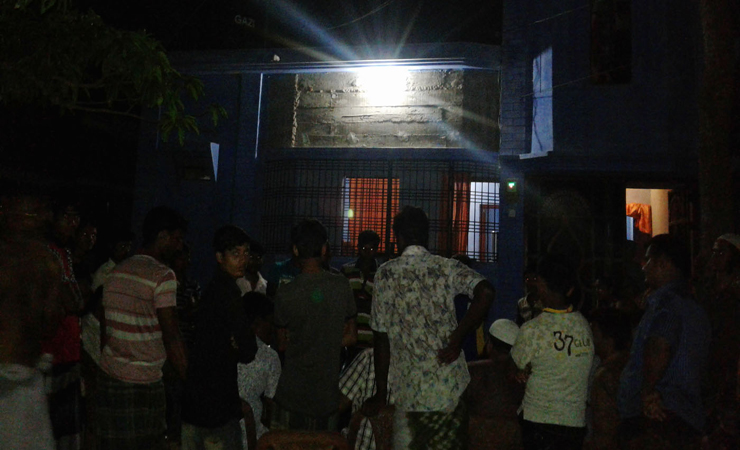 নিহত আব্দুল মতিনের বাড়িতে শোকের মাতম
