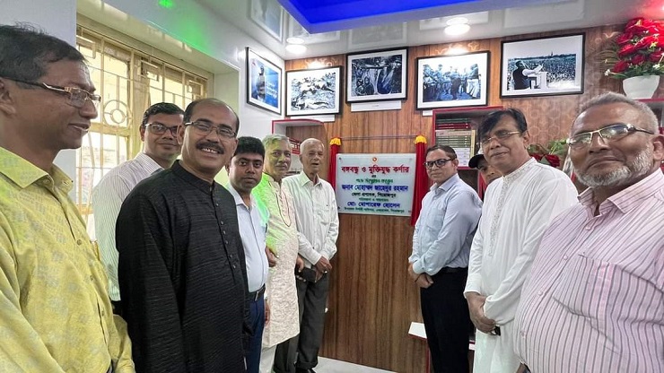 স্বরূপকাঠিতে বঙ্গবন্ধু ও মুক্তিযুদ্ধ কর্নার উদ্বোধন - Vimarsana News