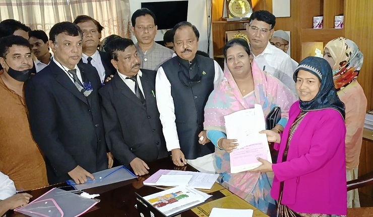 মাদারীপুরে আ.লীগের প্রার্থী বিনা প্রতিদ্বন্দ্বিতায় বিজয়ের পথে - Vimarsana News