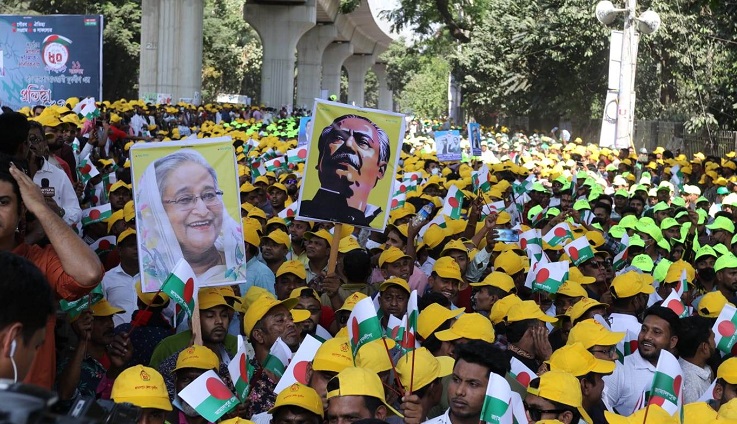 সোহরাওয়ার্দী উদ্যান কানায় কানায় পূর্ণ