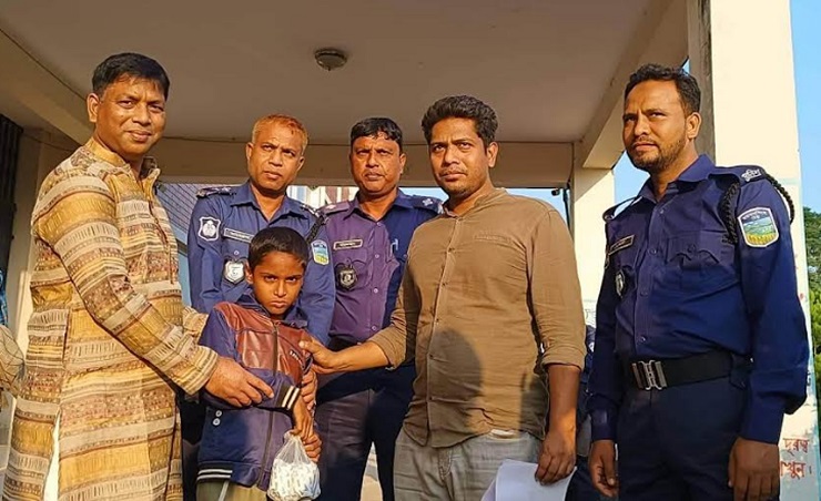 Klizma - bu buzuq jinsiy aloqa. Hammomda gozallik bilan jinsiy aloqa video