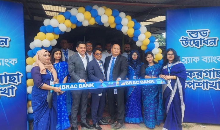 Katta xorozli yalangoch yigitlarning fotosuratlari