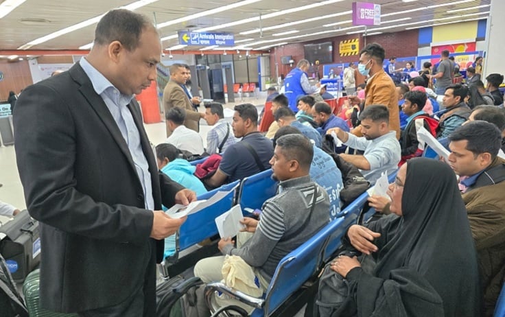 Otros 65 bangladesíes regresaron a casa desde el Líbano