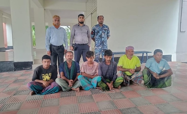 Nueve personas condenadas a prisión por capturar a Hilsa por violar la prohibición en Meghna