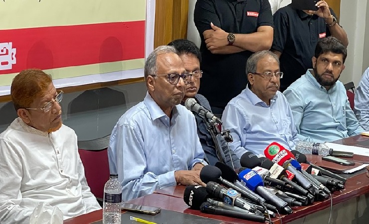 Dr. Mahmudur Rahman aconsejó a Muhammad Yunus que asumiera la responsabilidad del presidente