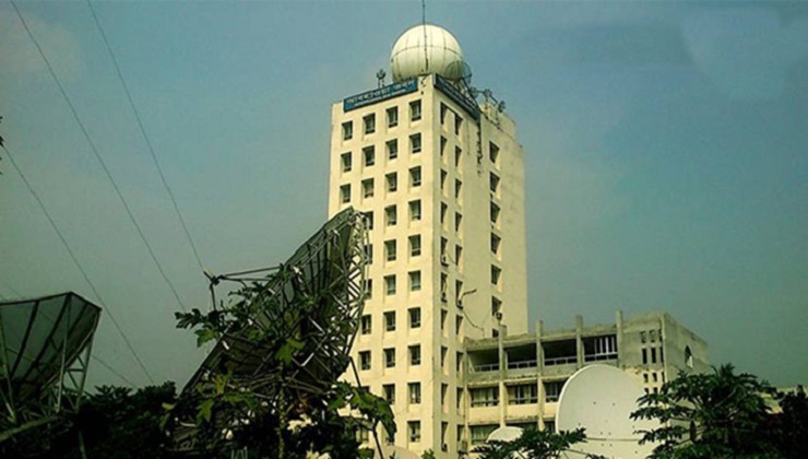দুপুরের মধ্যে যেসব জেলায় ঝড় হতে পারে