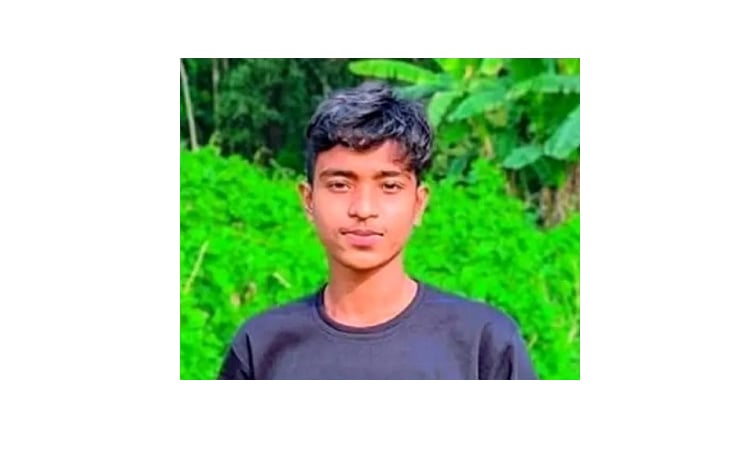 হেডফোন লাগিয়ে রেললাইনে কিশোর, ট্রেনে কাটা পড়ে মৃত্যু 