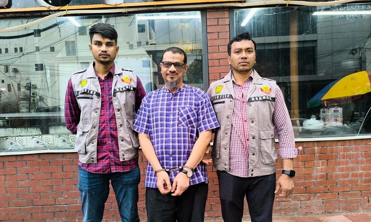 আমুর খালাতো ভাই রাহাত হোসেন ডিবির অভিযানে গ্রেপ্তার