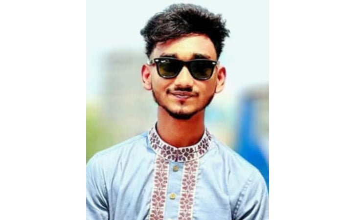 রাতভর প্রেমিকার সঙ্গে ফোন আলাপ, সকালে প্রেমিকের ঝুলন্ত লাশ উদ্ধার