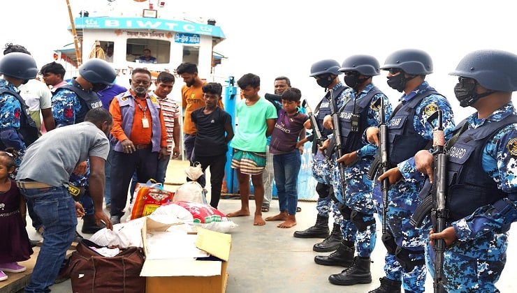 ঈদ উপলক্ষে নৌপথে বাড়তি নিরাপত্তা নিশ্চিত করছে কোস্ট গার্ড