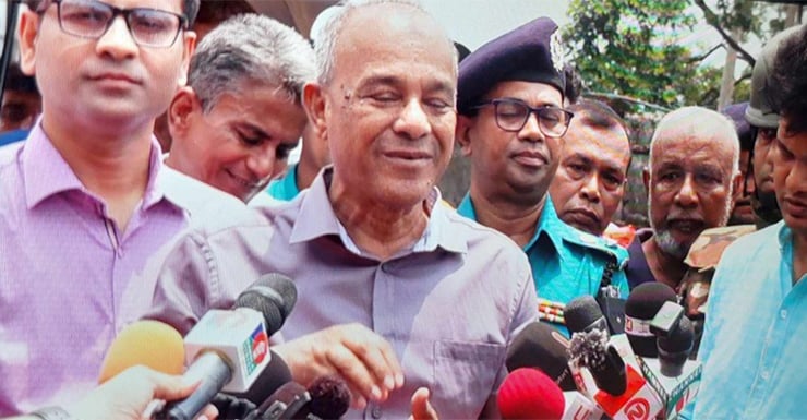 আগে যাদের ‘ব্ল্যাকমানি’ ছিল তারা বড় বড় গরু কিনতো, এবার ছোট-মাঝারি পশুর চাহিদা বেশি