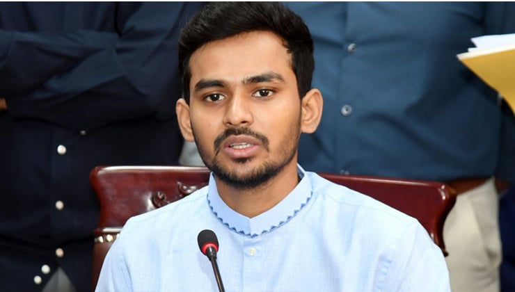 পশু নয়, কোরবানি হোক অহংকার হিংসা  অবিচারের: উপদেষ্টা আসিফ মাহমুদ