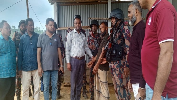 মায়ানমার সীমান্তে অপহৃত দুলালকে উদ্ধার করল বিজিবি