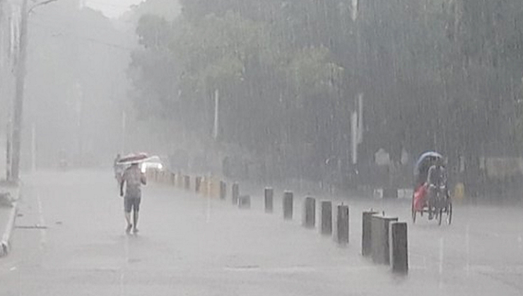 বৃষ্টি ঝরবে টানা পাঁচ দিন, কোথাও কোথাও ভারি বর্ষণ হতে পারে