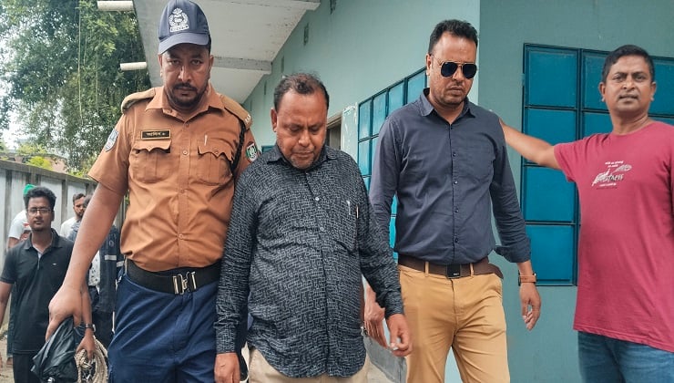 সৈয়দপুরে স্টোরে রেললাইন কেটে পাচার, পিডাব্লিউ ইনচার্জ গ্রেপ্তার