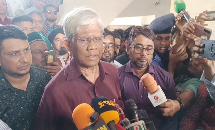 সঞ্চয়পত্রের মুনাফা বাড়ালে কেউ ব্যাংকে টাকা রাখবে না: অর্থ উপদেষ্টা 