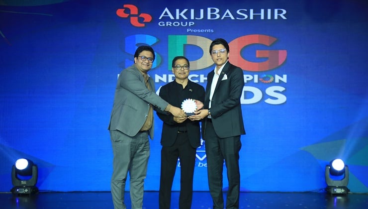 শিল্প, উদ্ভাবন ও অবকাঠামোগত খাতে পুরস্কৃত হলো ওয়ালটন ডিজি-টেক