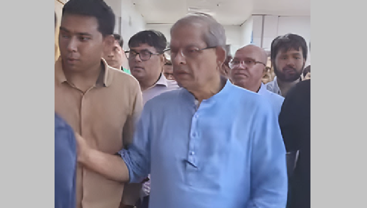 বিমান দুর্ঘটনা রোধে কর্তৃপক্ষের দায়িত্বশীল হওয়ার তাগিদ মির্জা ফখরুলের, বার্ন ইউনিট পরিদর্শন