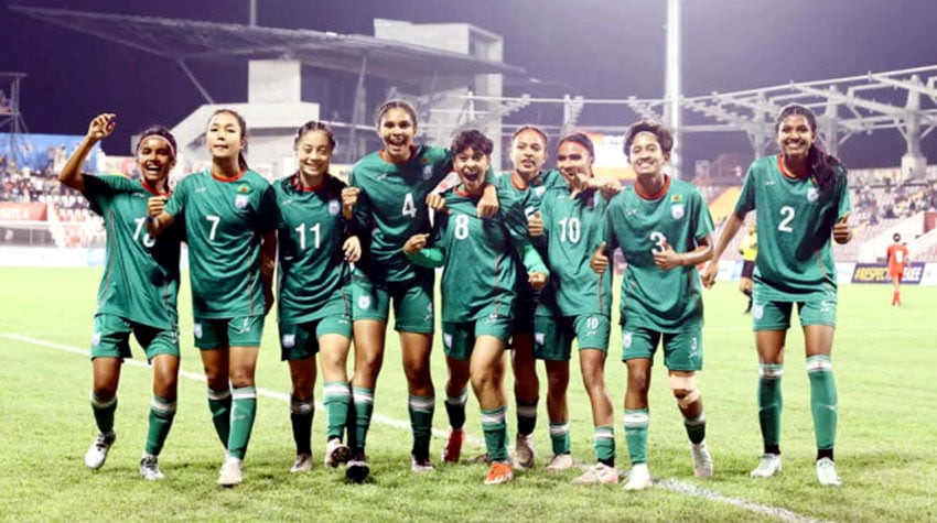 সাগরিকার ৪ গোলে সাফ চ্যাম্পিয়ন বাংলাদেশের মেয়েরা