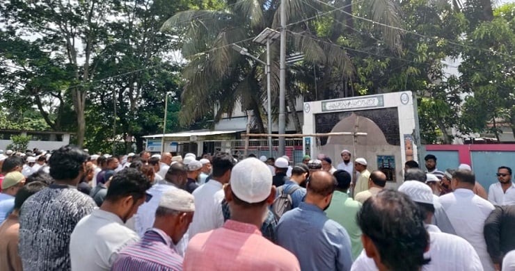মা হারালেন চলচ্চিত্র প্রদর্শক সমিতির সেক্রেটারি উজ্জল
