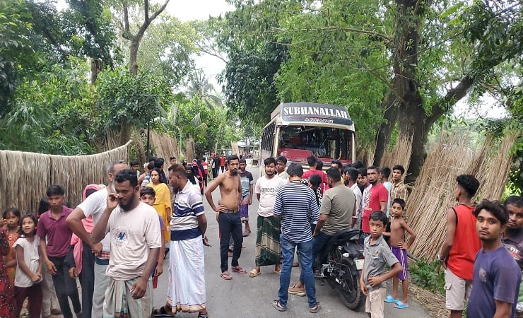 ফরিদপুরে বাসচাপায় নারীর মৃত্যু
