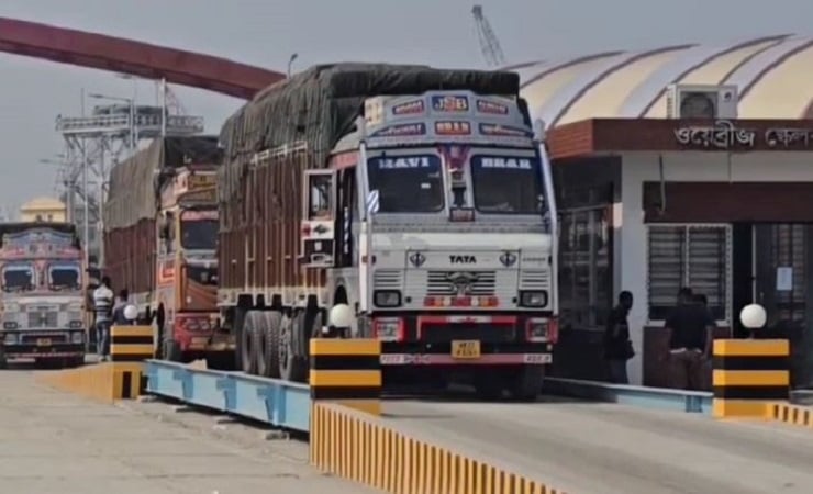 জুলাই গণঅভ্যুত্থান উপলক্ষে বেনাপোলে আমদানি-রপ্তানি বন্ধ