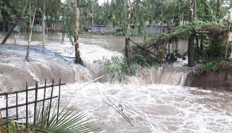 ভারীবর্ষণে দেশের ৮ জেলায় বন্যার আশঙ্কা