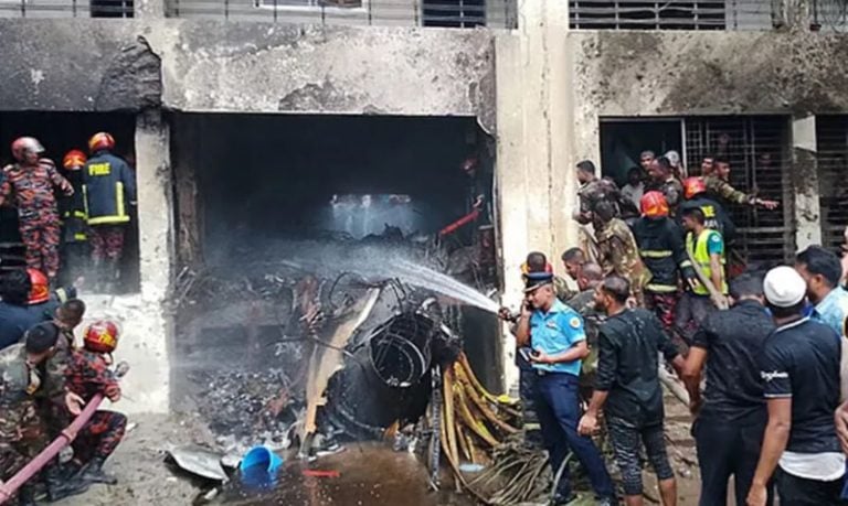 মাইলস্টোন ট্র্যাজেডি: ২৪ দিন লড়াই করে না ফেরার দেশে শিক্ষিকা মাহফুজা