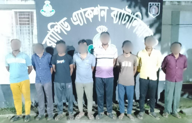 মানিকগঞ্জে খুন-ডাকাতি: কুখ্যাত ডাকাত সর্দার ইসমাইলসহ ৮ জন গ্রেপ্তার