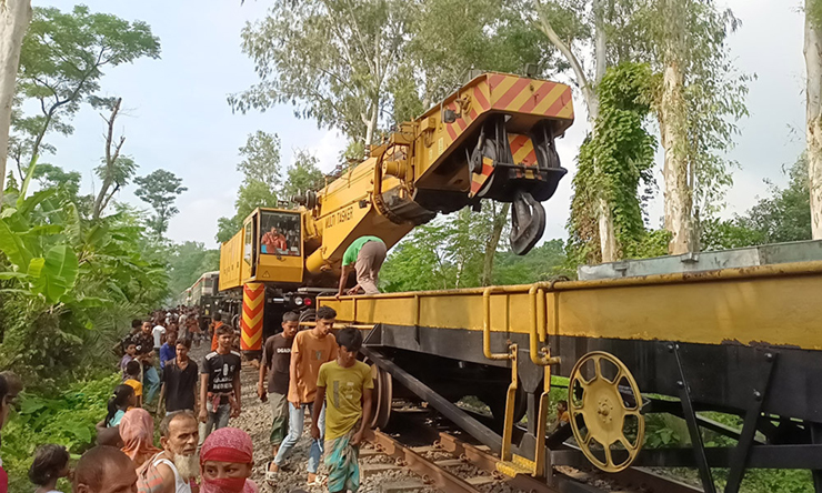 ঢাকার সঙ্গে উত্তরবঙ্গের রেল যোগাযোগ বন্ধ
