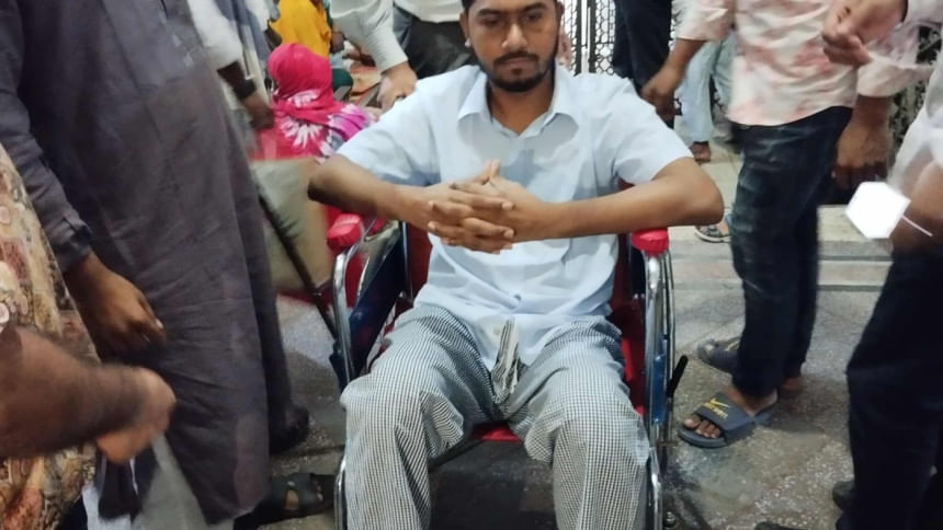 ১৮ দিন পর হাসপাতাল ছাড়লেন নুর