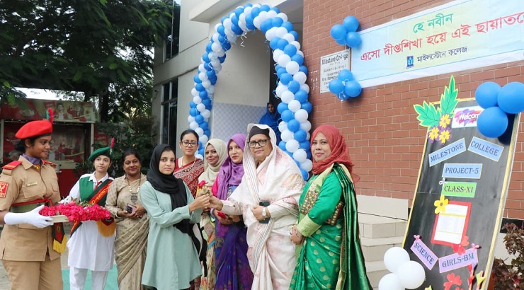মাইলস্টোন কলেজে একাদশ শ্রেণির ওরিয়েন্টেশন ক্লাস শুরু