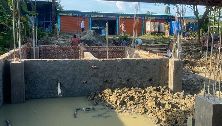 মিরসরাইয়ে প্রবাসীর ভবন নির্মাণে চাঁদা দাবি, মালামাল লুটের অভিযোগ