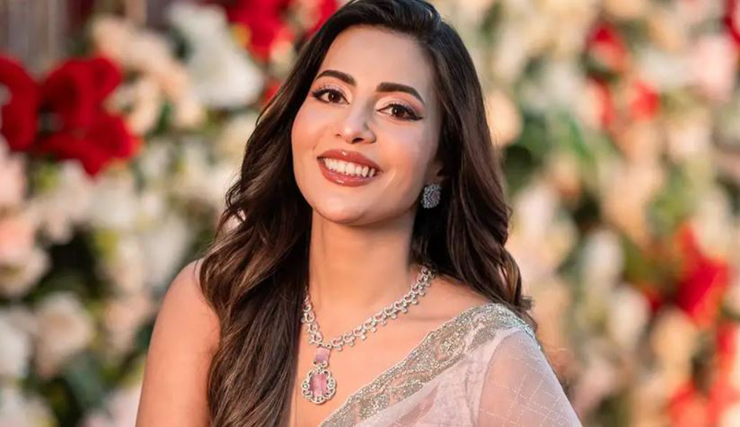 অভিনেত্রী সেমন্তীর মত পরিবর্তন: বিদেশি নয়, এবার দেশি ছেলে চান