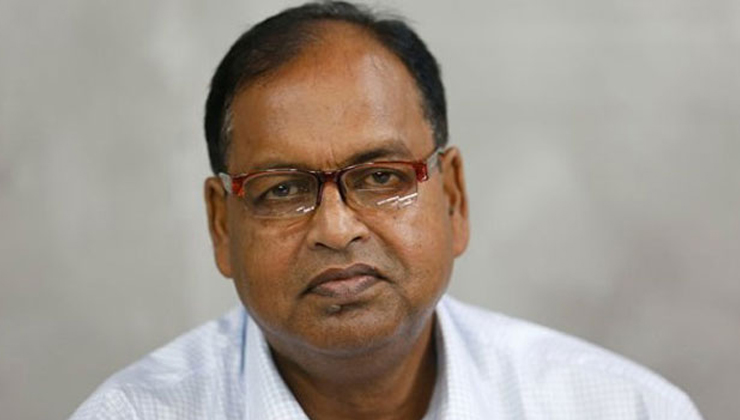 শেখ হাসিনা ভারতে বসে নির্বাচন ঠেকানোর ষড়যন্ত্র করছে: দুদু
