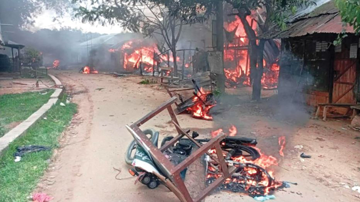 খাগড়াছড়িতে ১৪৪ ধারার মধ্যেই গোলাগুলি-সংঘর্ষ-অগ্নিসংযোগ, ৩ জন নিহত