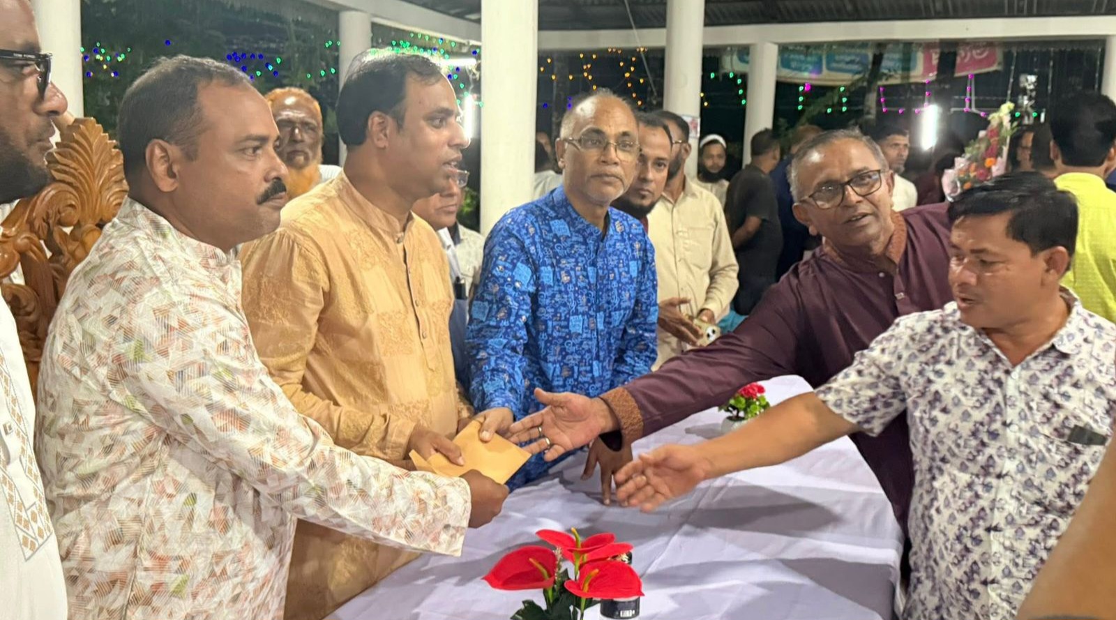 ভোলায় ২১ পূজামণ্ডপে অনুদান, ১০ হাজার মানুষের বিনামূল্যে চক্ষু চিকিৎসা সেবা বিএনপি নেতা ছিদ্দিক উল্যাহর