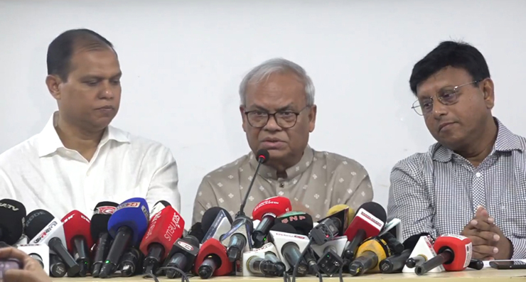 ফ্লাইওভার বা উড়ালসেতু নয়, মেধা ও প্রযুক্তিনির্ভর শিক্ষাই জাতির মেরুদণ্ড: রিজভী