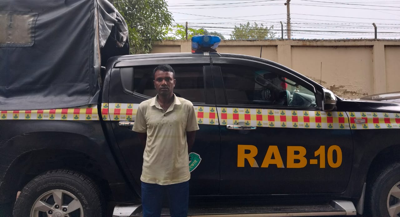 ঝিনাইদহে এসআই মিরাজুল হত্যা মামলায় মৃত্যুদণ্ডপ্রাপ্ত পলাতক আসামি লিয়াকত শেখ গ্রেপ্তার