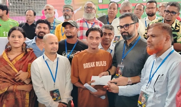 ক্রিকেট বোর্ডের নির্বাচনে সরকারের সরাসরি হস্তক্ষেপের প্রমাণ আছে: আমিনুল হক