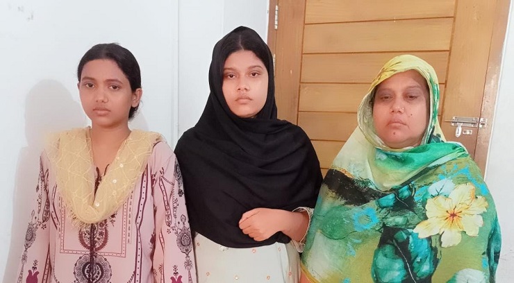 রাজধানীতে বাসা ভাড়া নেওয়ার কথা বলে মোবাইল ফোন চুরি করে নারী চক্রটি