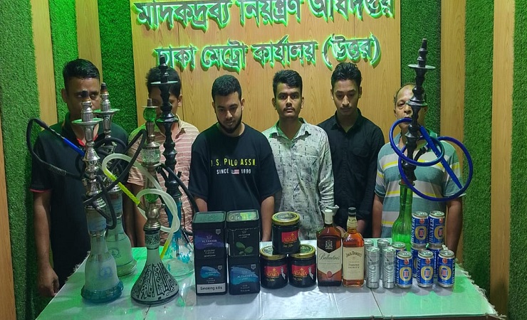 গুলশান-বনানীর ৫ সিসা বারে সাঁড়াশি অভিযান, বিদেশী মদসহ যা যা উদ্ধার হলো