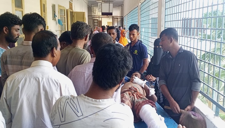 চুয়াডাঙ্গায় জমি নিয়ে বিরোধে কৃষককে কুপিয়ে হত্যা