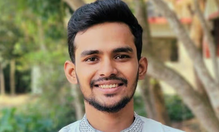 কুমিল্লা-৩ পরিবর্তন করে ঢাকা-১০ আসনের ভোটার হচ্ছেন আসিফ মাহমুদ