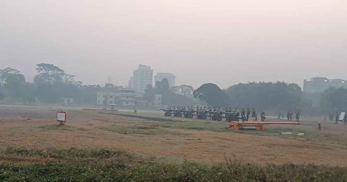 ৩১ বার তোপধ্বনির মধ্য দিয়ে বিজয় দিবসের আনুষ্ঠানিকতা শুরু