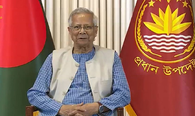 জাতির উদ্দেশে ভাষণ দিচ্ছেন প্রধান উপদেষ্টা