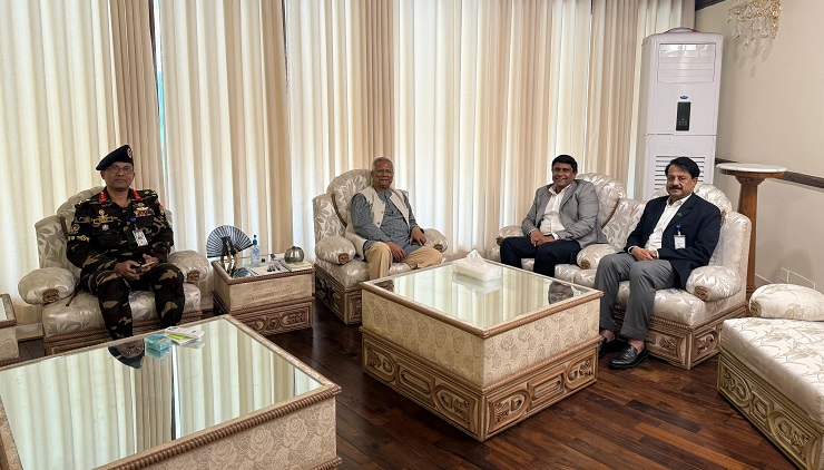 ড. ইউনুসের সাথে প্রধানমন্ত্রীর প্রতিনিধি দলের সৌজন্য সাক্ষাৎ