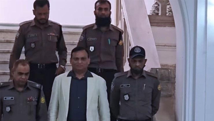 জিয়াউল আহসানকে আসামি হিসেবে সম্মান করতে বললেন তার বোন