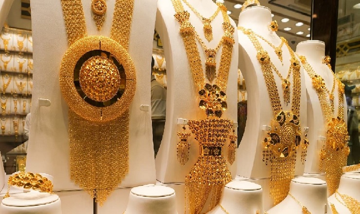 মধ্যপ্রাচ্য সংকটে বাড়ছে স্বর্ণের দাম